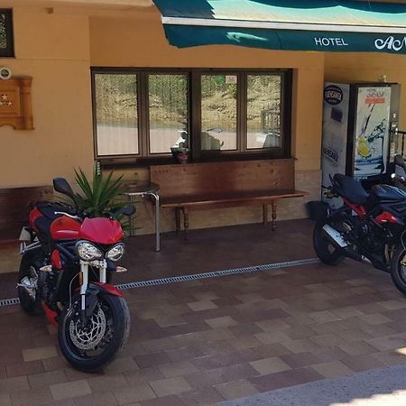 Hotel Ana Cangas De Narcea Εξωτερικό φωτογραφία