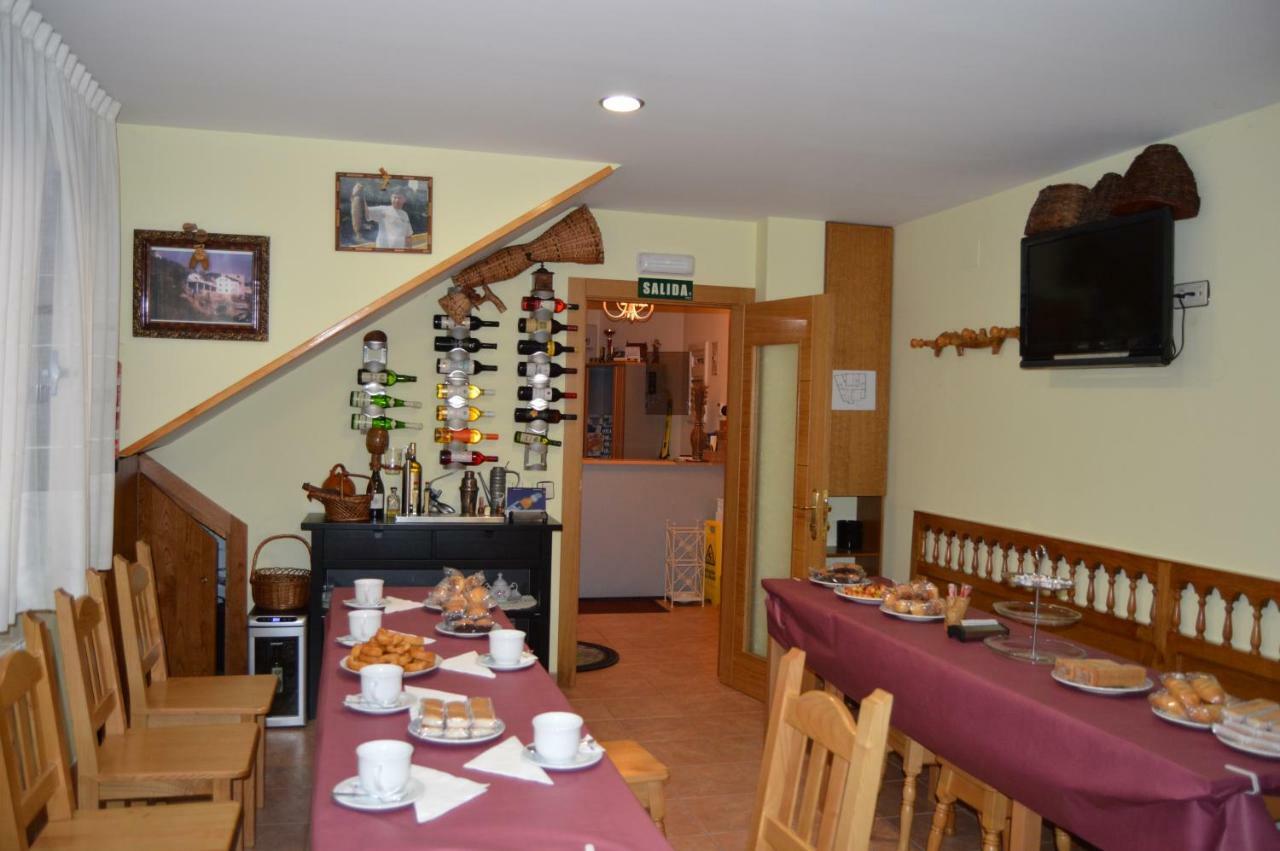 Hotel Ana Cangas De Narcea Εξωτερικό φωτογραφία